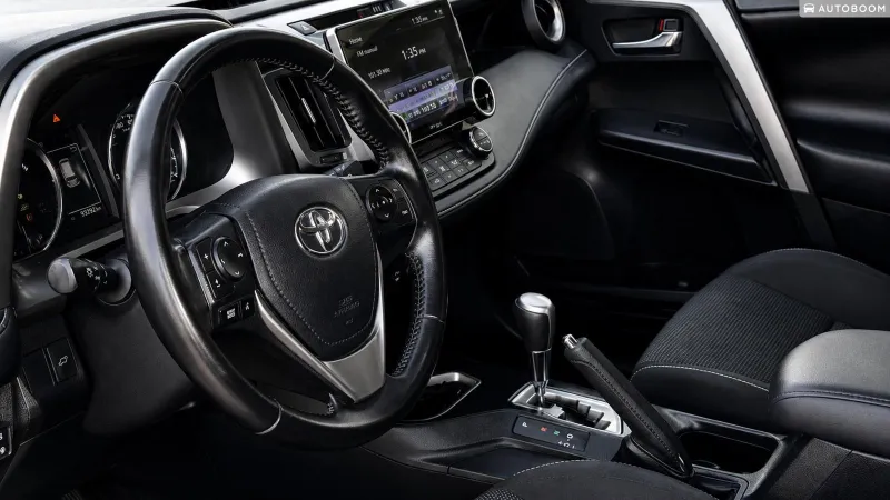 טויוטה ראב 4 יד 2 רכב, 2016