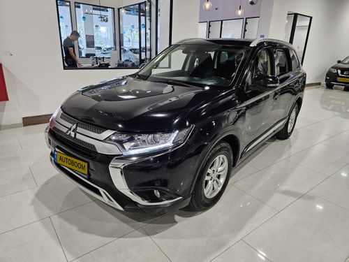 מיצובישי אאוטלנדר יד 2 רכב, 2019