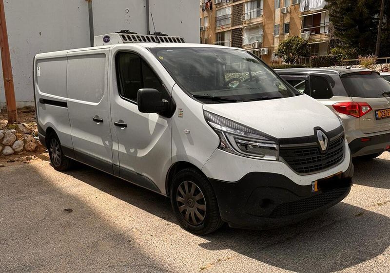 Купить Renault Trafic Б У