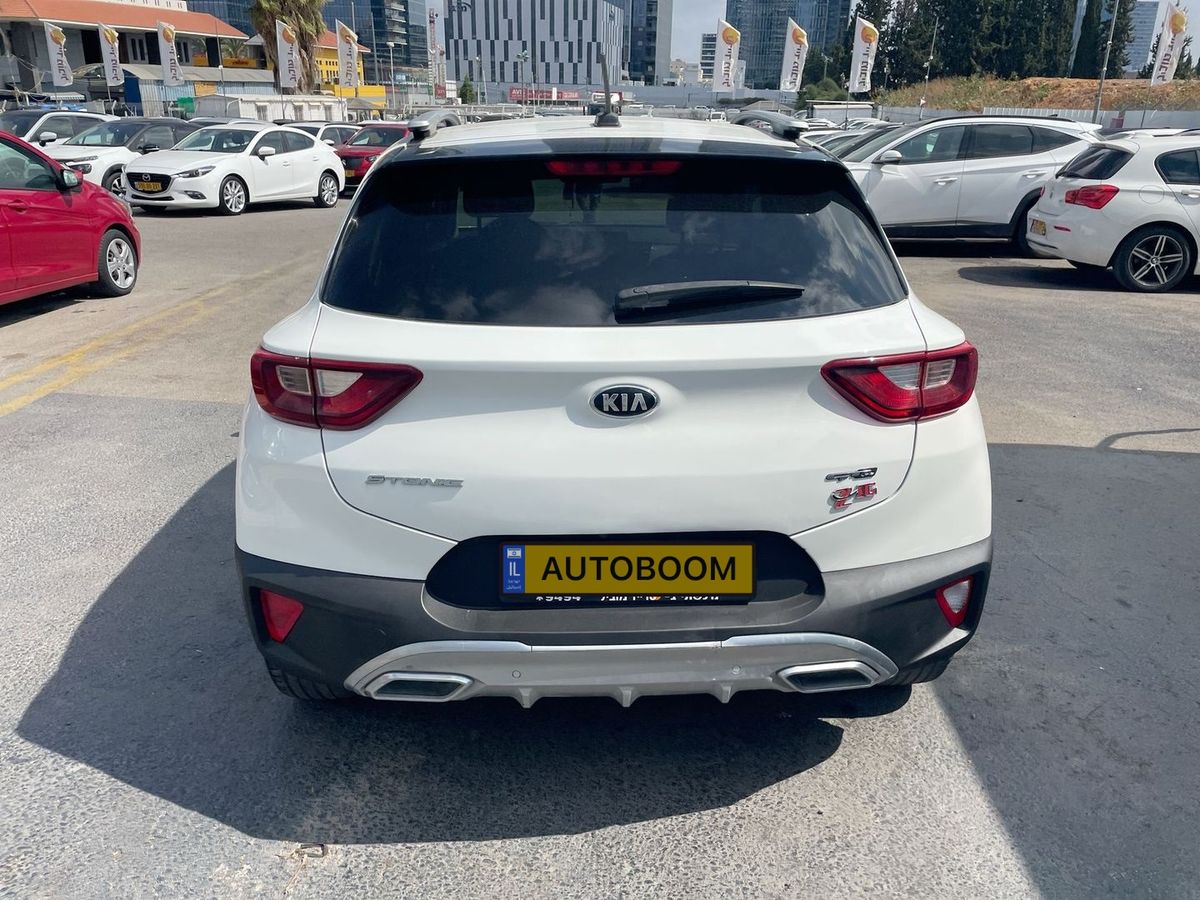 Kia Stonic 2nd hand, 2021, private