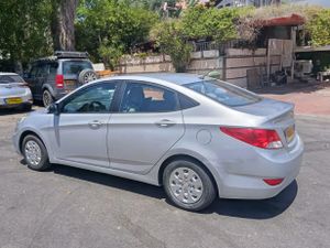 Hyundai i25, 2015, фото