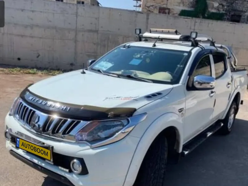 Mitsubishi L200 2nd hand, 2017, private