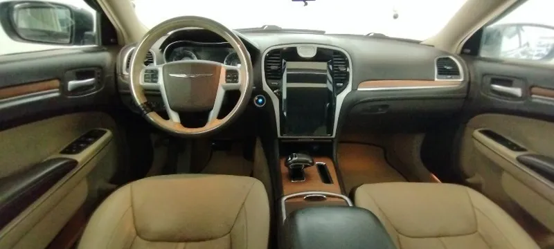 Chrysler 300C с пробегом, 2013, частная рука
