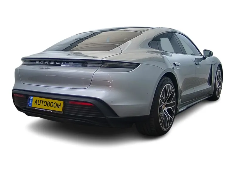 פורשה טייקן יד 2 רכב, 2021