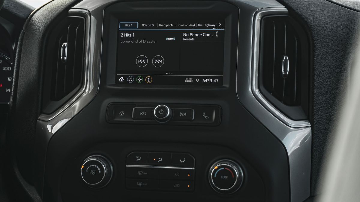 Chevrolet Silverado 2019. Multimédia. 2 pick-up, 4 génération