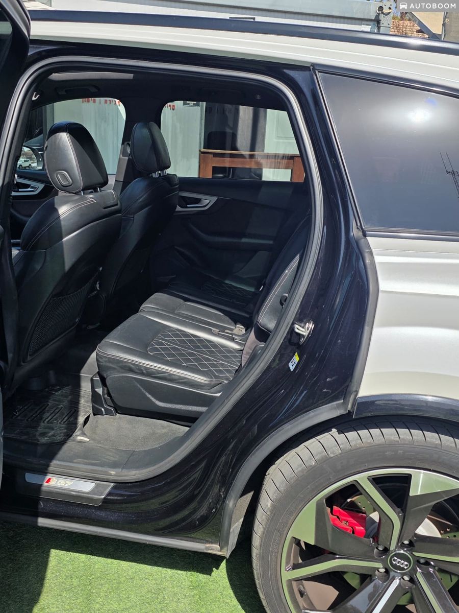 Audi SQ7 2nd hand, 2017, private