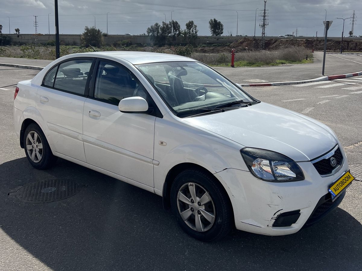 Kia Rio 2nd hand, 2011
