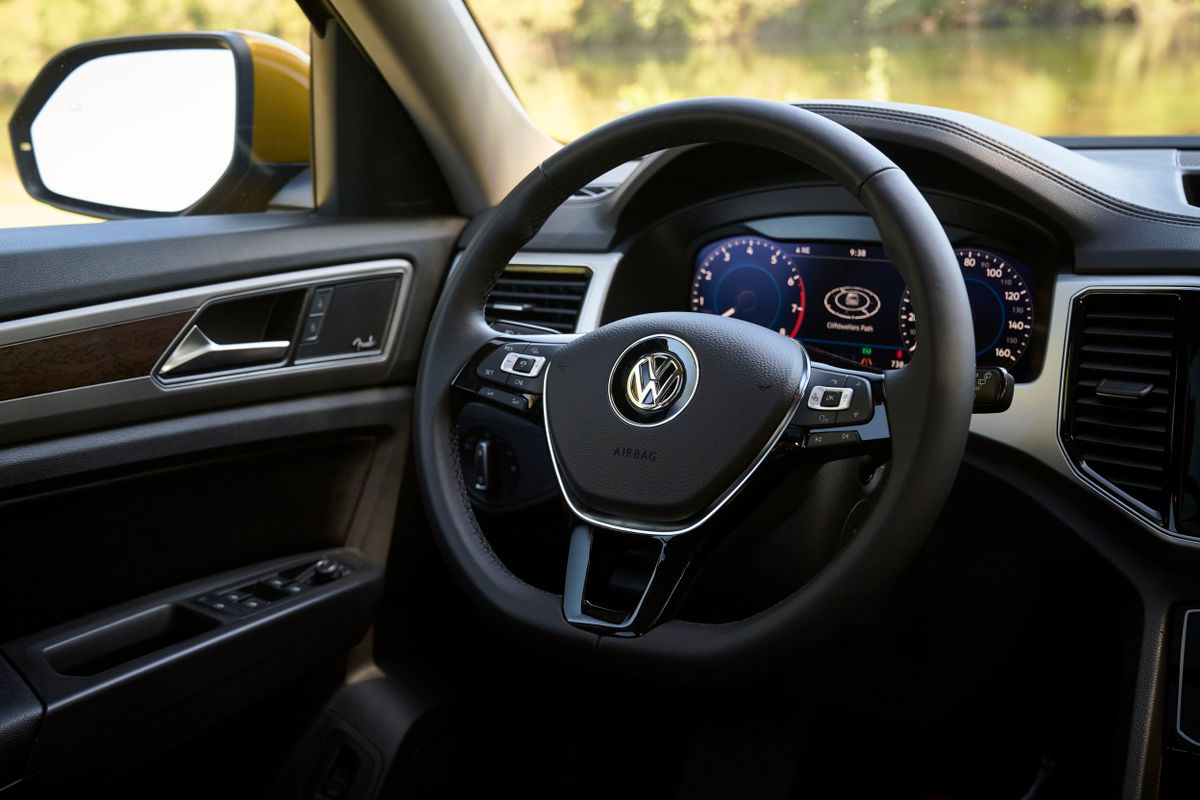 Volkswagen Atlas 2017. Dashboard. SUV 5-doors, 1 generation