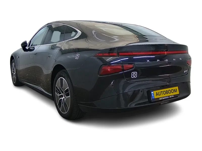 Xpeng P7 с пробегом, 2025