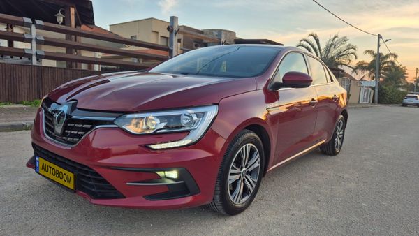 Renault Megane 2nd hand, 2022, private hand