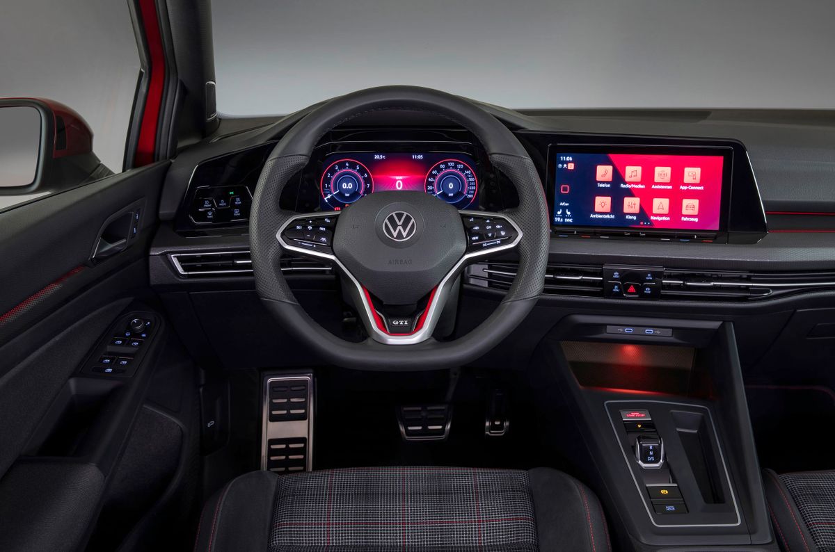 Volkswagen Golf GTI 2020. Tableau de bord. Hatchback 5-portes, 8 génération