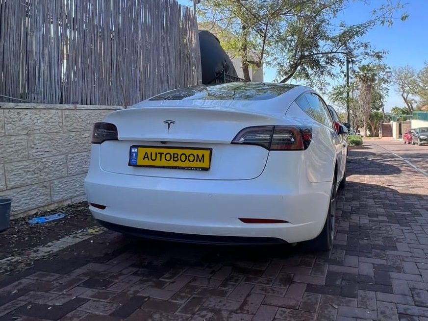 Tesla Model 3 2nd hand, 2021, private hand
