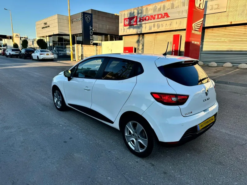 Renault Clio 2ème main, 2016, main privée