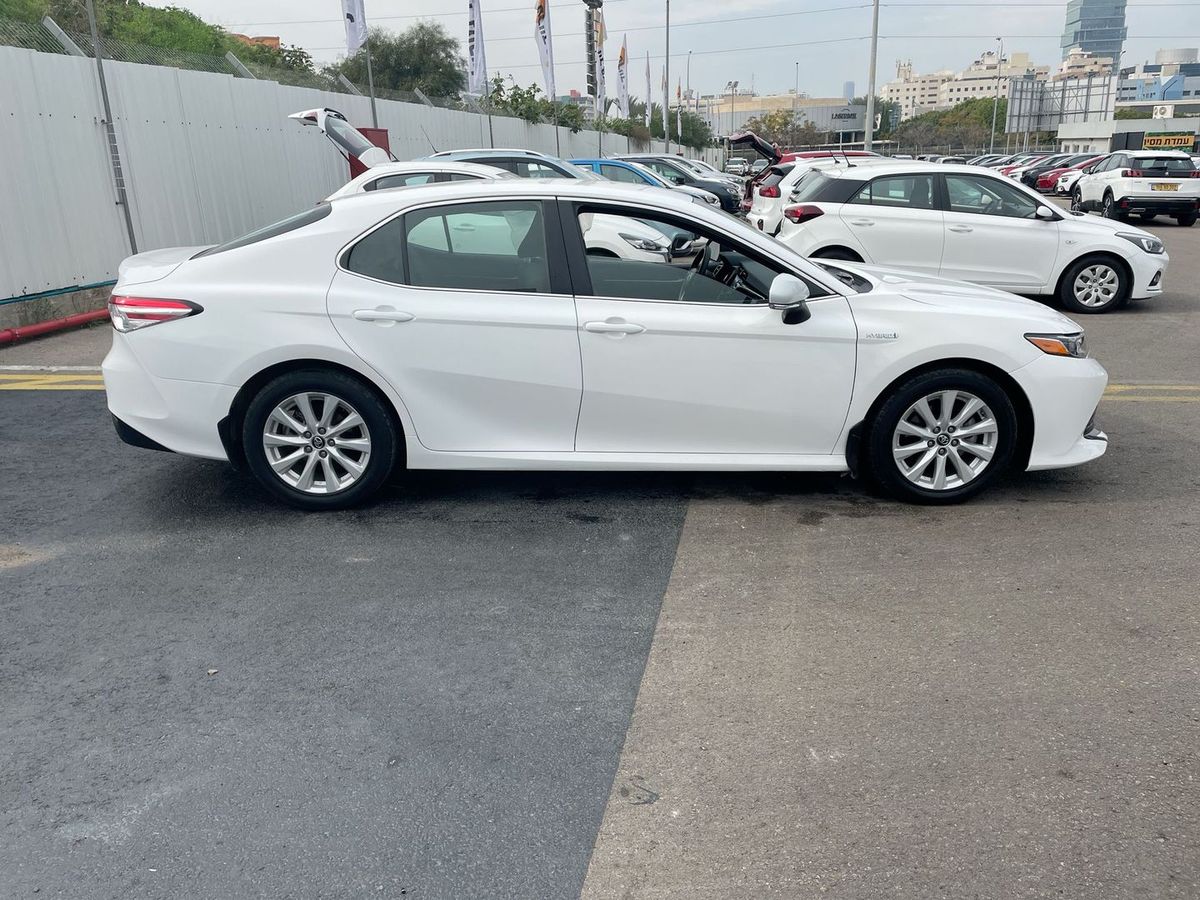 טויוטה קאמרי יד 2 רכב, 2019, פרטי