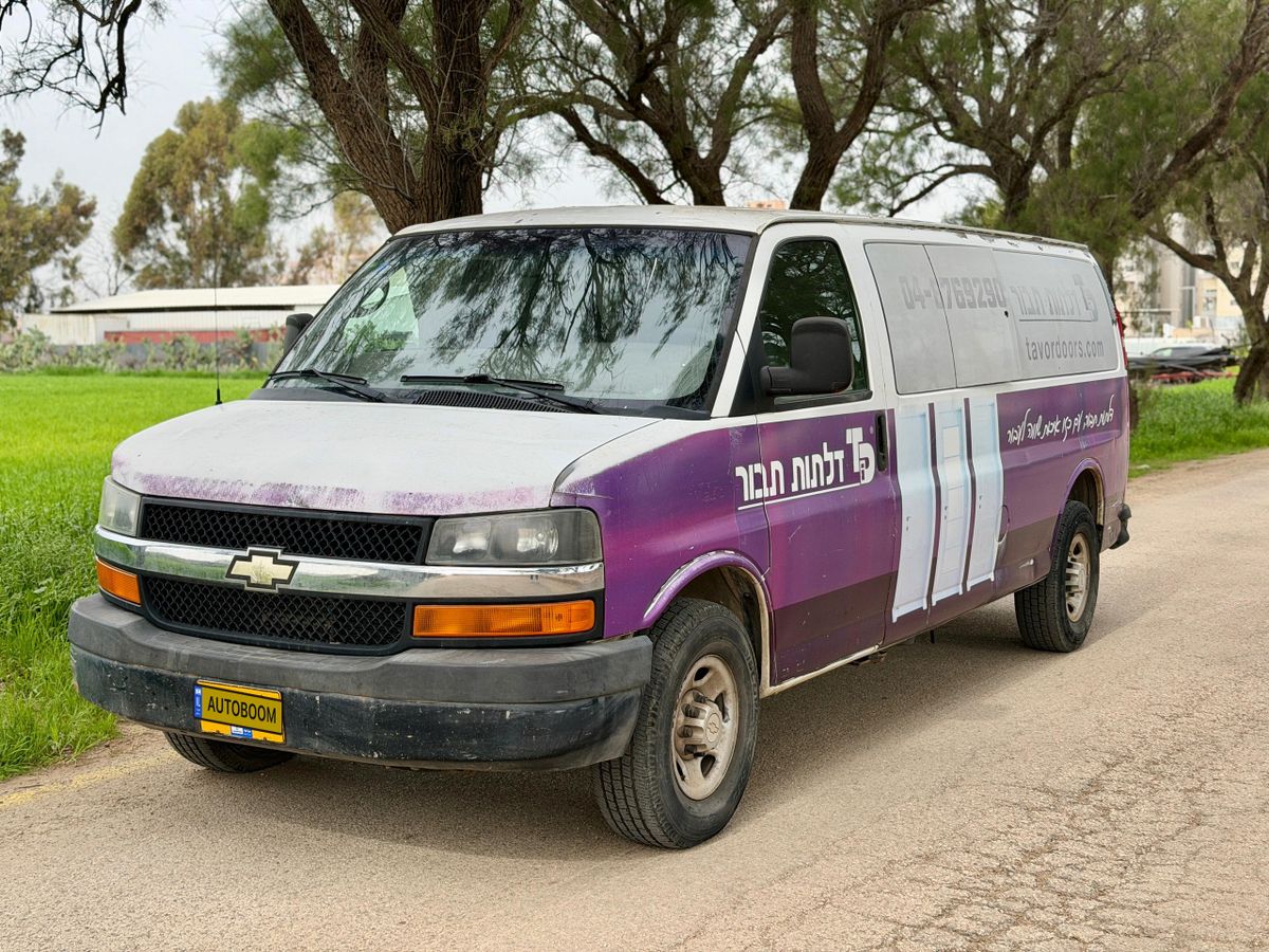 Chevrolet Express с пробегом, 2010, частная