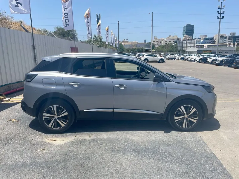 Peugeot 3008 с пробегом, 2022, частная рука