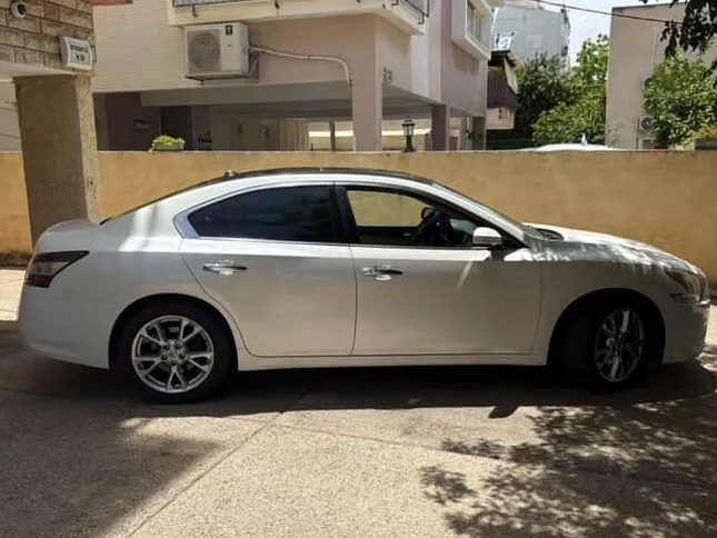 Nissan Maxima 2ème main, 2015, main privée