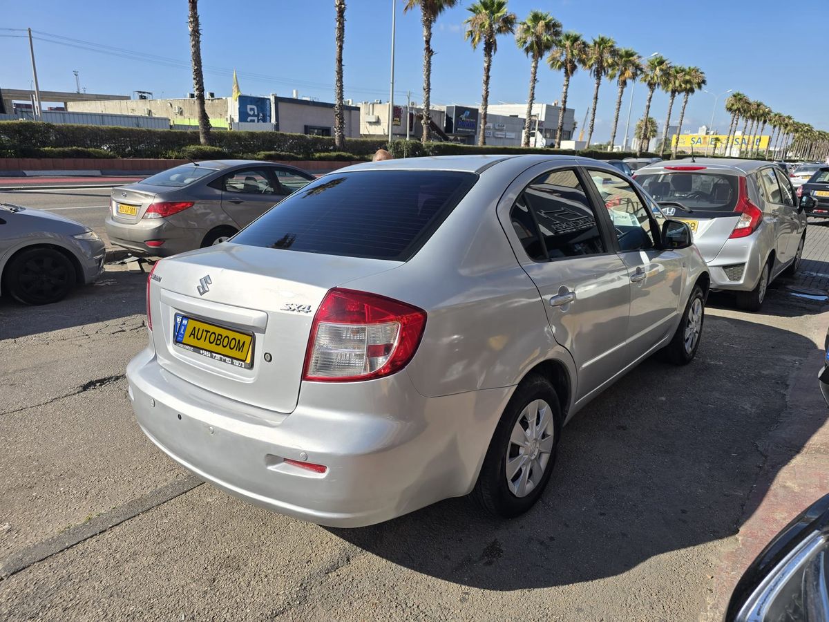 סוזוקי SX4 יד 2 רכב, 2012, פרטי