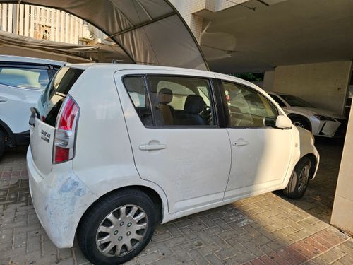 Daihatsu Sirion 2ème main, 2008, main privée