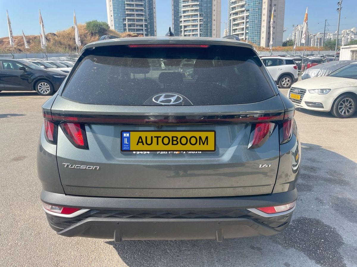 Hyundai Tucson 2nd hand, 2022, private