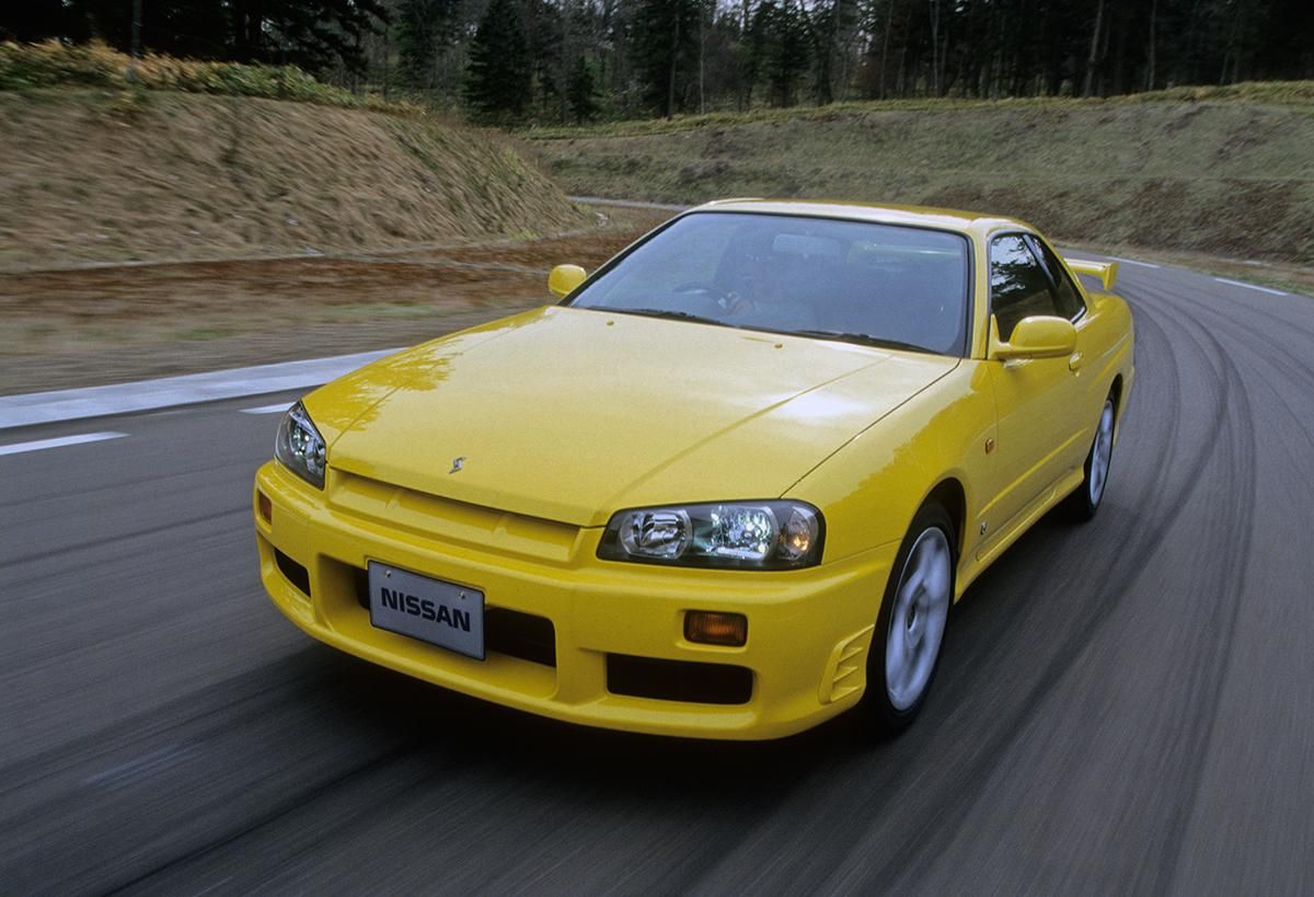 Заднеприводный Skyline