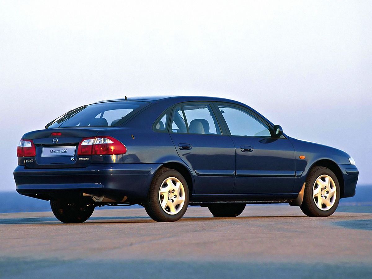 Mazda 626 1997. Carrosserie, extérieur. Hatchback 5-portes, 5 génération