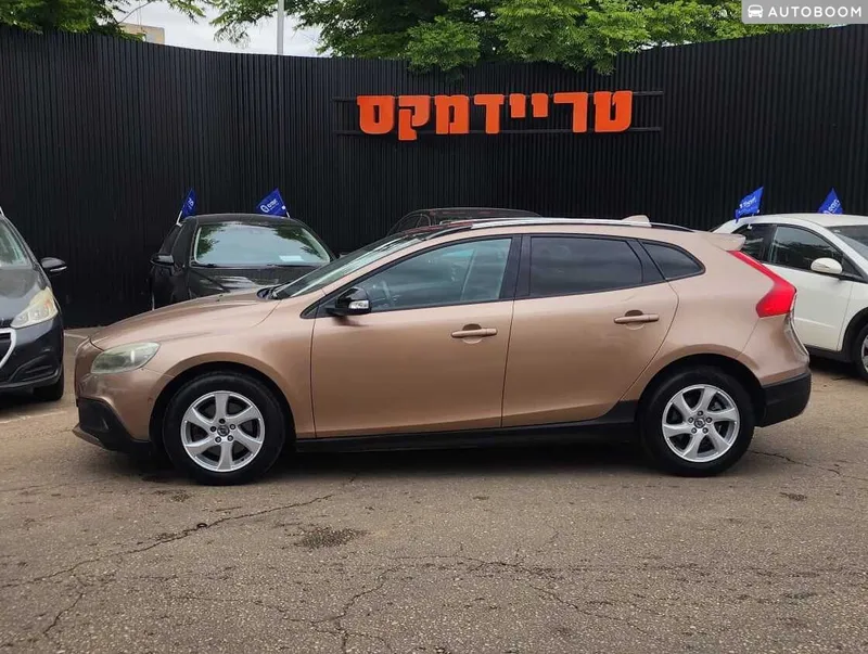וולוו V40 יד 2 רכב, 2014