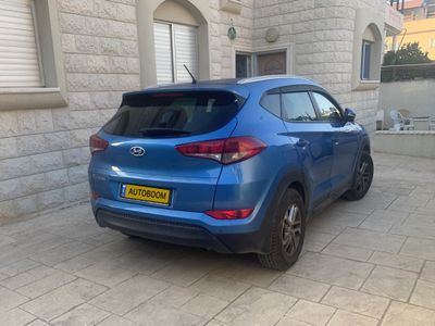 Hyundai Tucson 2nd hand, 2017, private hand