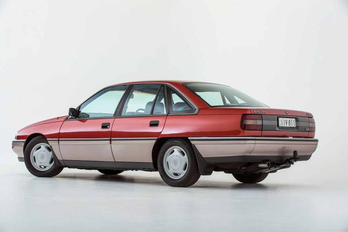 Holden Calais 1988. Carrosserie, extérieur. Berline, 2 génération