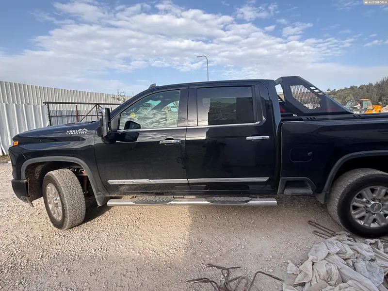 Chevrolet Silverado с пробегом, 2025, частная