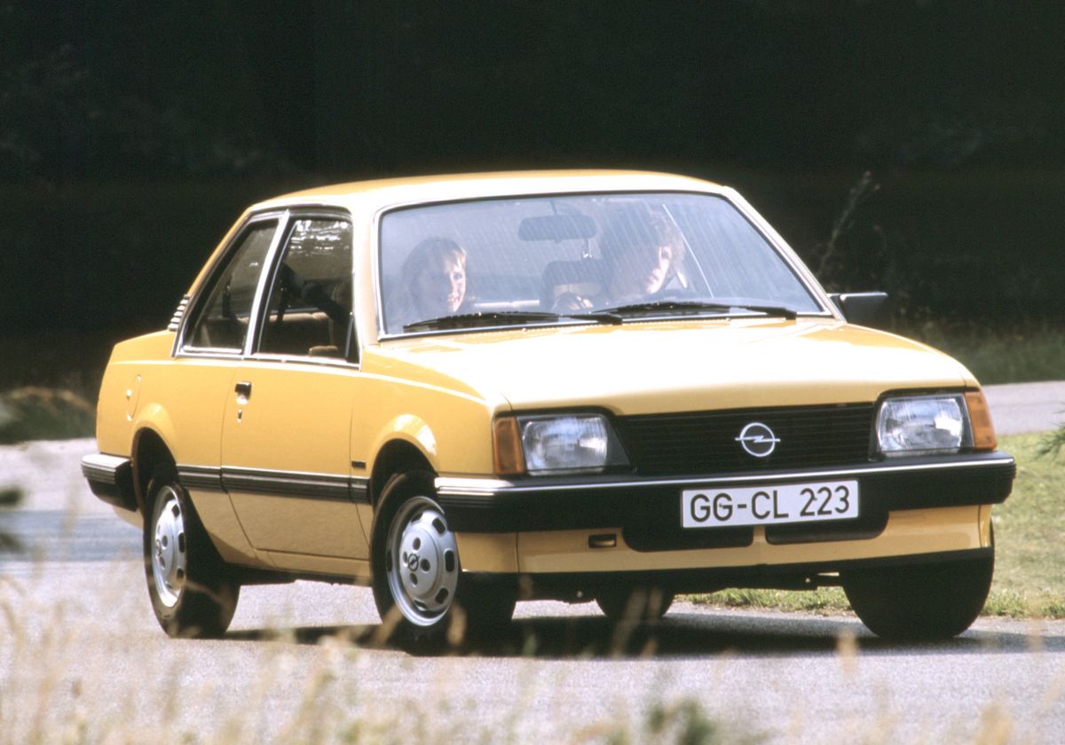 Opel Ascona 1981. Carrosserie, extérieur. Berline 2-portes, 3 génération
