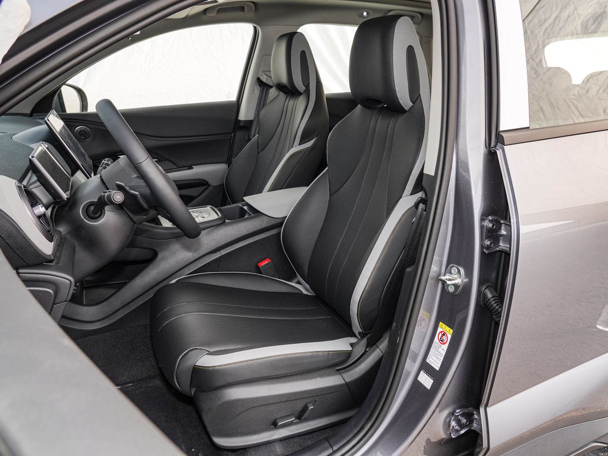 BYD BYD Sealion 05 DM-i 2025. Передние сидения. Внедорожник 5 дв., 1 поколение