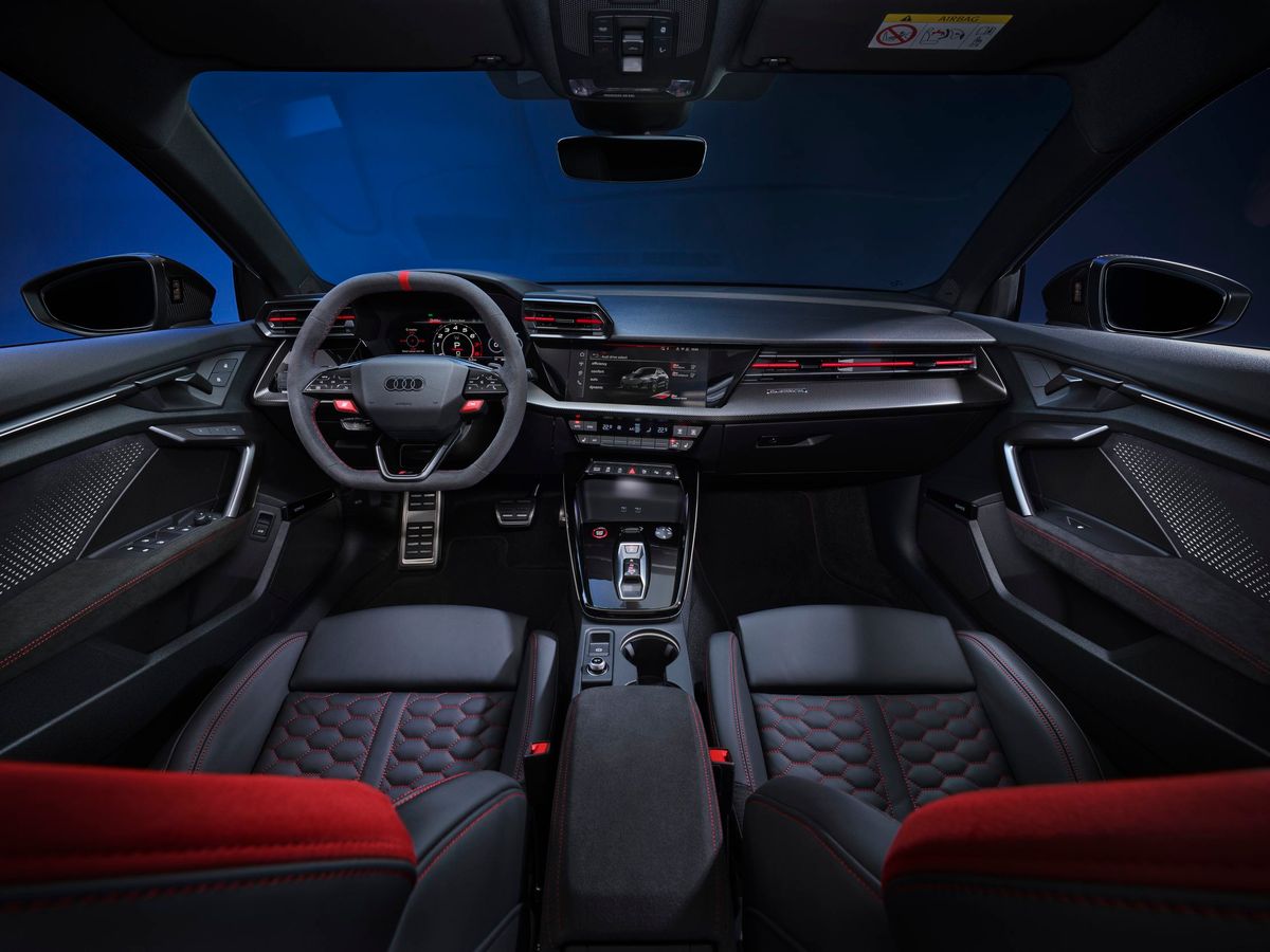 Audi RS3 2024. Передние сидения. Седан, 3 поколение, рестайлинг