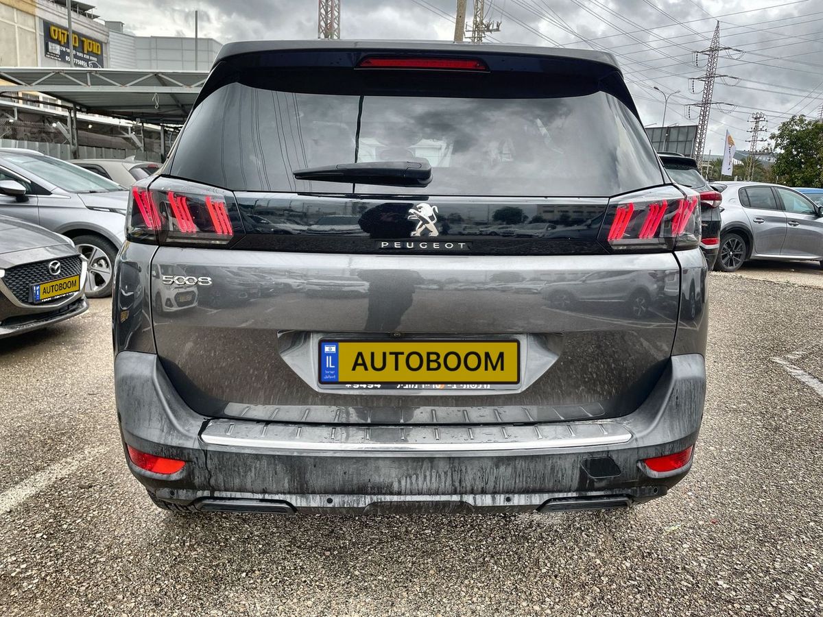 Peugeot 5008 2nd hand, 2021, private