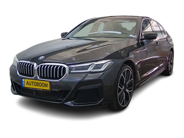 ב.מ.וו סדרה 5 יד 2 רכב, 2022