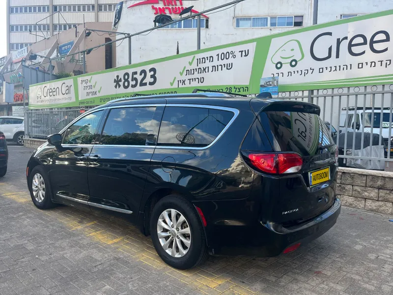 Chrysler Pacifica 2nd hand, 2018, private hand