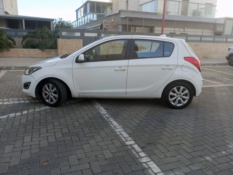 Hyundai i20 2nd hand, 2014, private hand