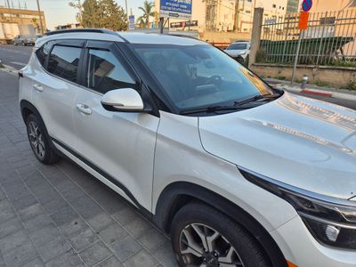 Kia Seltos 2nd hand, 2022, private hand