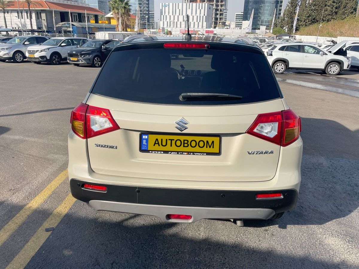 Suzuki Vitara 2ème main, 2017, main privée