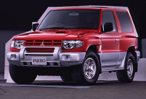 מיצובישי  פאג'רו 1997. מרכב, צורה. רכב שטח 3 דלתות, 2 דור, שדרוג