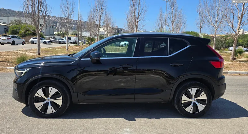 וולוו XC40 יד 2 רכב, 2023, פרטי