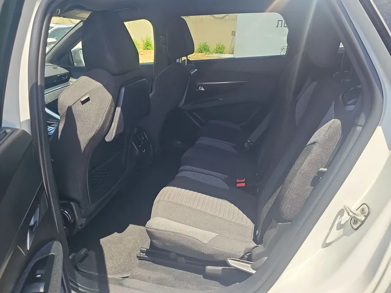 Peugeot 5008 2nd hand, 2023