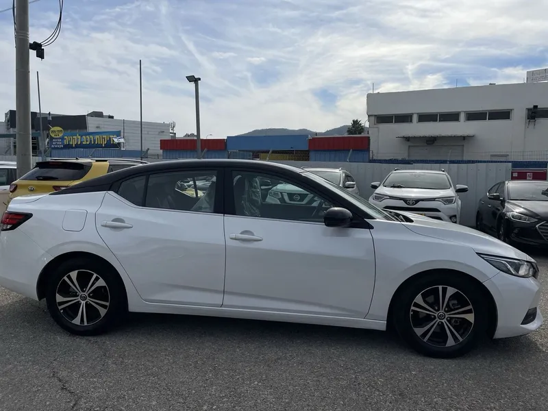 Nissan Sentra 2ème main, 2021