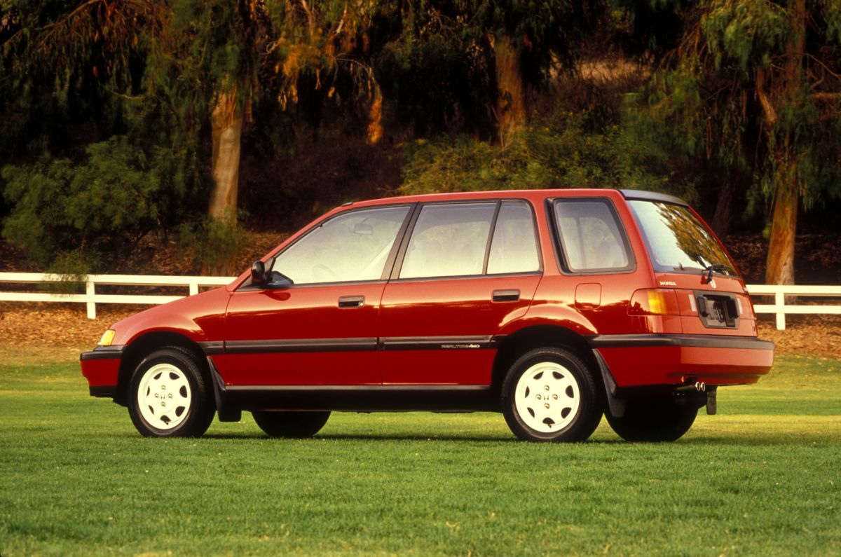 הונדה סיוויק (USA) 1987. מרכב, צורה. סטיישן 5 דלתות, 4 דור