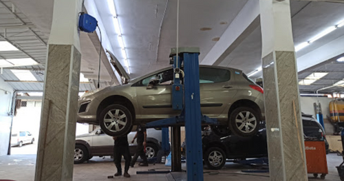 Garage Emanuel. صورة 2