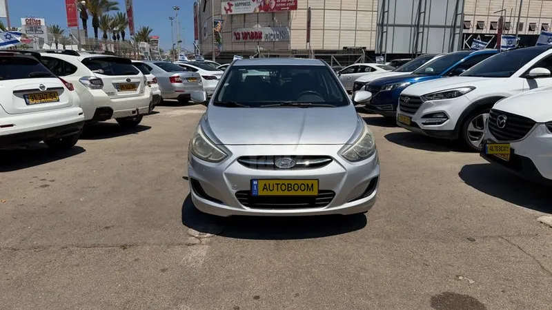 יונדאי i25 יד 2 רכב, 2016