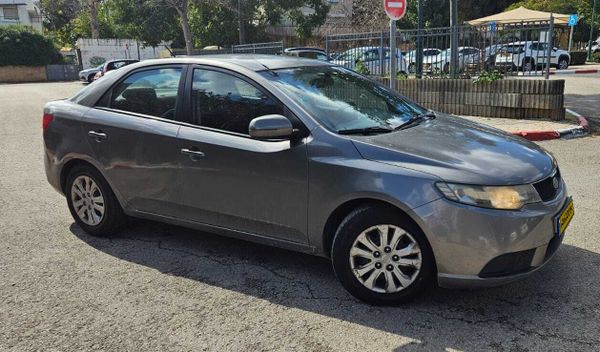 Kia Forte 2nd hand, 2011, private hand