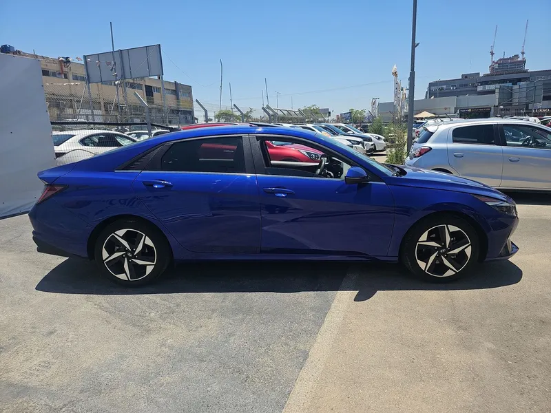 Hyundai Elantra 2ème main, 2022, main privée