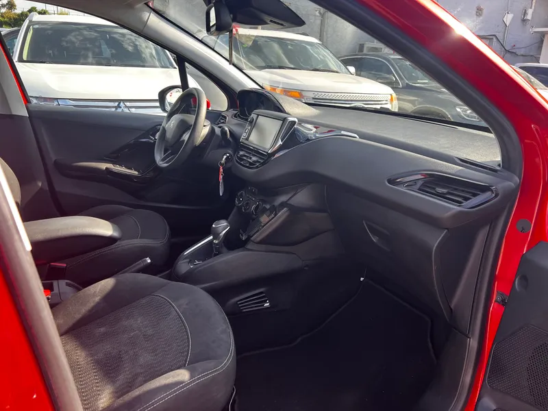 Peugeot 208 2ème main, 2018, main privée