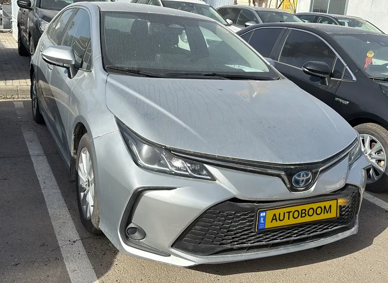 Toyota Corolla с пробегом, 2023
